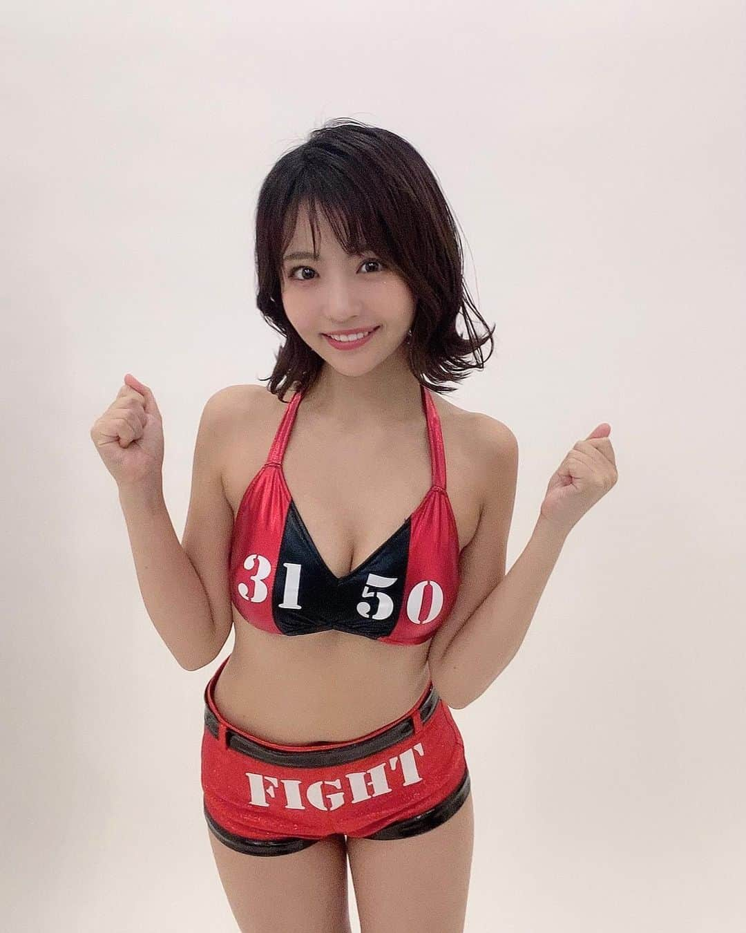 佐々木萌香さんのインスタグラム写真 - (佐々木萌香Instagram)「❸❶❺0の日🥊  今年の活動はやるかまだわかりませんが 今年も活動してたら ラウンドガールの萌香も応援してくださいね🙏  #3150FIGHT #3150GIRLS #ラウンドガール #ボクシング #格闘技 #佐々木萌香」3月15日 0時27分 - moeka_sasaki