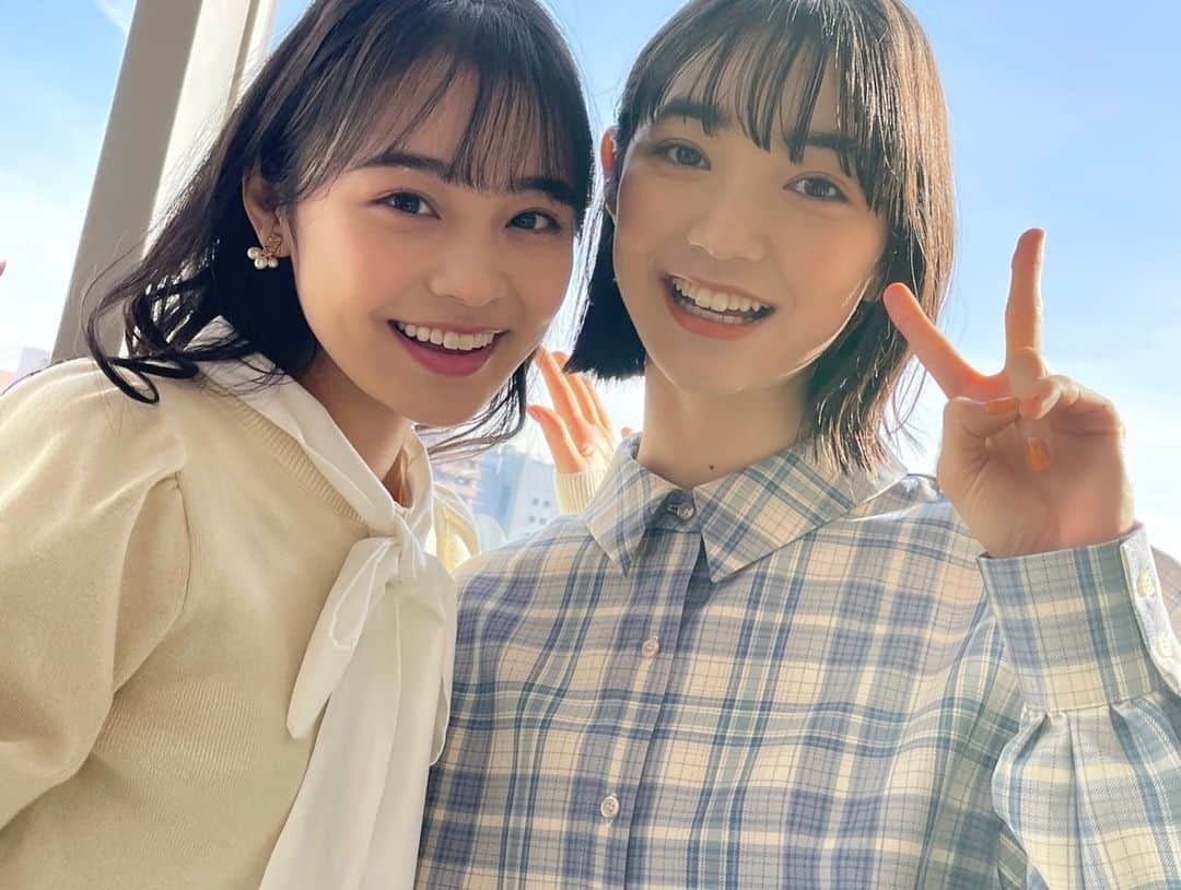 non-noさんのインスタグラム写真 - (non-noInstagram)「発売中の4月号より林芽亜里＆小宮山莉渚の〝めありな〟コンビのオフショットをお届け🌼 すごく寒い日でたくさんカット数もあったなか、一生懸命　#春から大学生 企画を頑張ってくれたふたり🌷  9枚で春からの大学生活の着回しにチャレンジしたよ⭐️ 上品フェミニン派芽亜里も、こなれカジュアル派莉渚も、ふたりの雰囲気にぴったりでとっても似合っていたからまだ見てない人は急いでチェックしてね！  #林芽亜里 #小宮山莉渚  #nonno #nonno_magazine  #ノンノ #春から大学生 #春からノンノ」3月16日 12時33分 - nonno_magazine