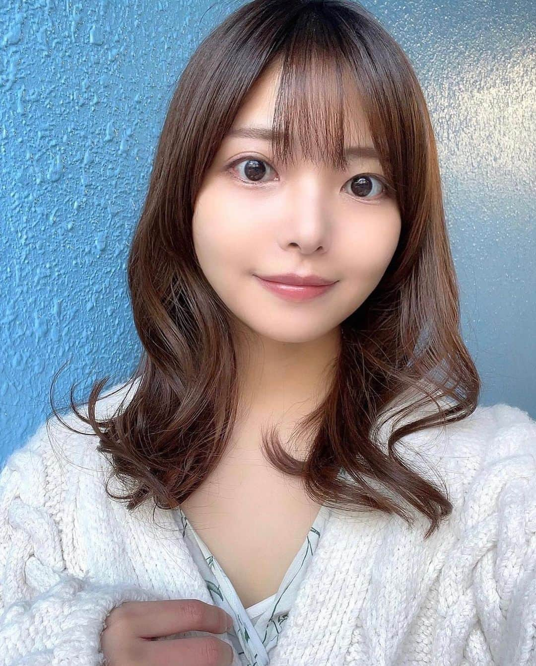 美女美容事情さんのインスタグラム写真 - (美女美容事情Instagram)「《どの表情が好き??🥰💞》 *⁠ リポストを使って素敵な美女の投稿を紹介させて頂く【ビジョビ💄美女美容事情💅】のコーナーです✨ *⁠ 今回ご紹介させて頂きますのは!!👀❤︎⁠⠀ 西谷 麻糸呂さん< @mashiron21 >の素敵なお写真📸⁠⠀⁠⠀⁠⠀⁠ *⁠⠀⁠⠀⁠⠀⁠⠀ 目がくりくりで可愛すぎる美女💖🎶 どの写真もCute❤︎でたまりませんね😍❣️ *⠀⁠⠀⁠⠀⁠⠀⁠⠀ 西谷 麻糸呂さん< @mashiron21 > ⁠⠀⁠⠀⁠⠀⁠⠀ 素敵な投稿ありがとうございました☺️📸✨ *⠀⁠⠀⁠⠀⁠⠀⁠⠀ 西谷 麻糸呂さんのアカウントには他にも素晴らしい投稿が沢山ありますので是非覗いてみてくださいね💁‍♀️💙⁠⠀⁠⠀⁠⠀⁠⠀ *⠀⁠⠀⁠⠀⁠⠀⁠⠀ △▼△▼△▼△▼△▼△▼△▼△▼△▼ ⁠⠀⁠⠀⁠⠀ ❤🧡💛「美女美容事情」💚💙💜⠀⠀⠀⠀⠀⠀⠀⠀⠀⠀⠀⠀⠀⠀⁠⠀⁠⠀⁠⠀⁠⠀⁠⠀ 👇掲載ご希望の方は👇⠀⠀⠀⠀⠀⠀⠀⠀⠀⠀⠀⠀⠀⠀⠀⁠⠀⁠⠀⁠⠀⁠⠀⁠⠀ @b_b_j.jタグ付けと🖤 #ビジョビ ⁠⠀ 🖤タグ付けお願いします✨⠀⠀⠀⠀⠀⠀⠀⠀⠀⠀⠀⠀⠀⠀⠀⁠⠀⁠⠀⁠⠀⁠⠀⁠⠀ △▼△▼△▼△▼△▼△▼△▼△▼△▼ ⁠⠀⁠ #gunhee #ヘアカット #ヘアスタイル」3月17日 17時34分 - b_b_j.j