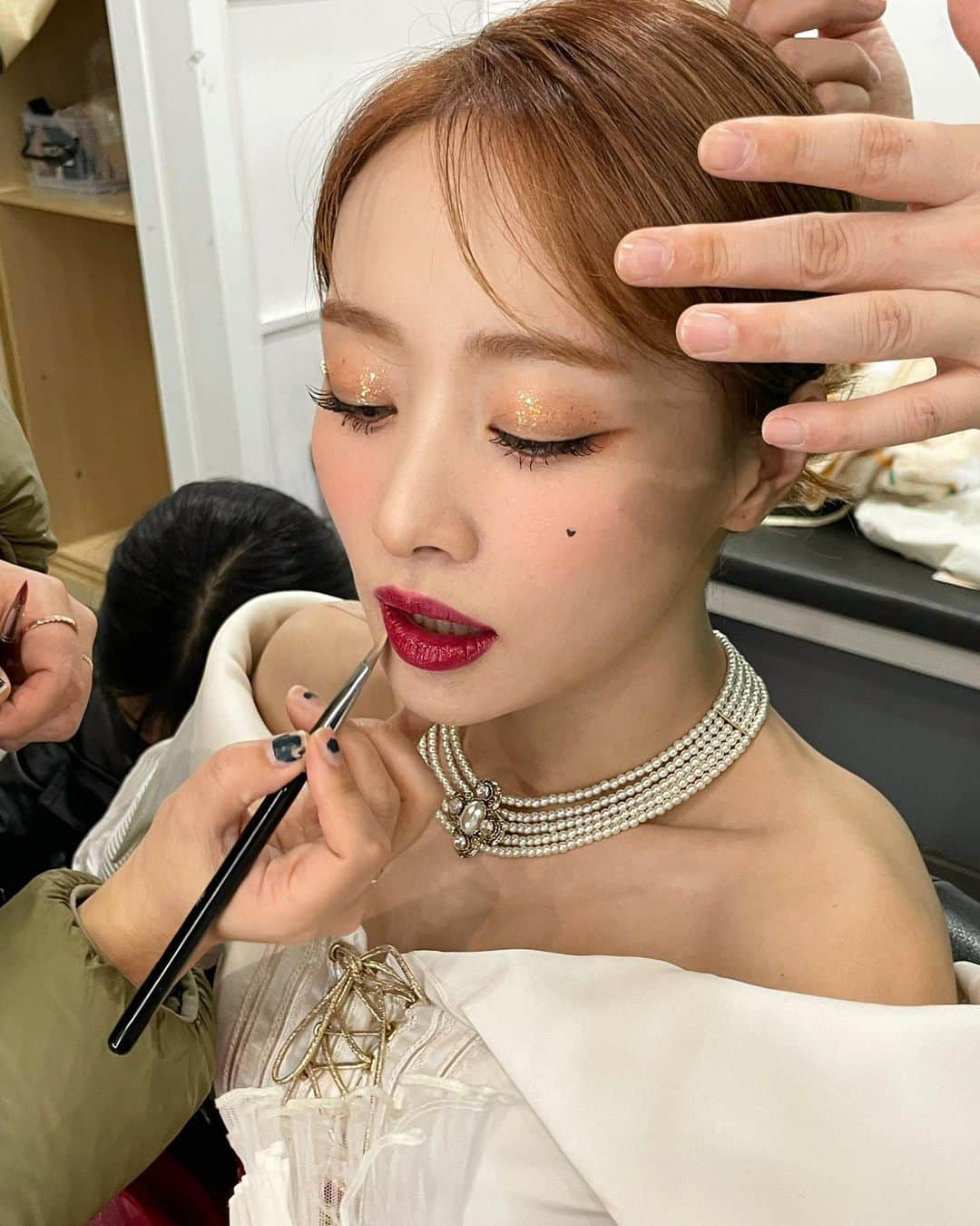 チョン・ニコルさんのインスタグラム写真 - (チョン・ニコルInstagram)「RED♥️👑 #뮤직뱅크#Mysterious」3月17日 18時48分 - nicole__jung