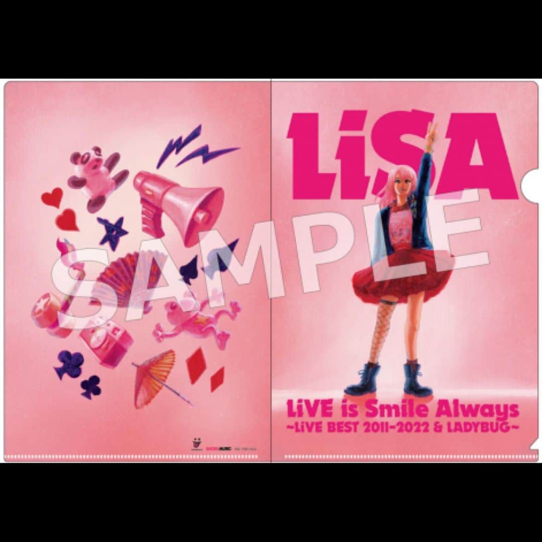 LiSAさんのインスタグラム写真 - (LiSAInstagram)「ピンクのボックスに、ライブの銀テープを貼って「最高に楽しんで行きましょうー！✌️」の合言葉ジャケットで、お届けですっ📺✌️  https://lisa.lnk.to/LiVEBEST_20230419  RT 【おしらせ】#LiSAライブベスト 4/19（水）発売、ライブBlu-ray & DVD「LiVE is Smile Always〜LiVE BEST 2011-2022 & LADYBUG〜」のジャケット写真 & 先着購入者特典の絵柄を公開☆  💿DiSC1 : ライブベスト(50曲約4時間) 💿DiSC2: LiSA TV(約2時間) 💿DiSC3: LiVE is Smile Always〜LADYBUG〜(約3時間)  @momoco_itadakimasu47  ✒︎ @y0k0yama_isa0  ✒︎ @makitotakagi」3月17日 18時49分 - xlisa_olivex