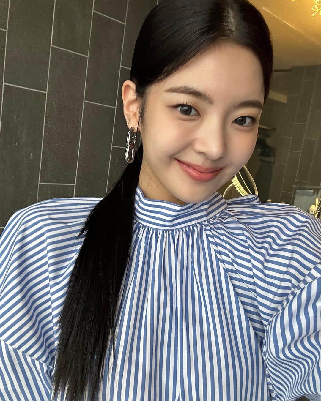ITZYさんのインスタグラム写真 - (ITZYInstagram)「Memories from Hong Kong」3月18日 15時21分 - itzy.all.in.us