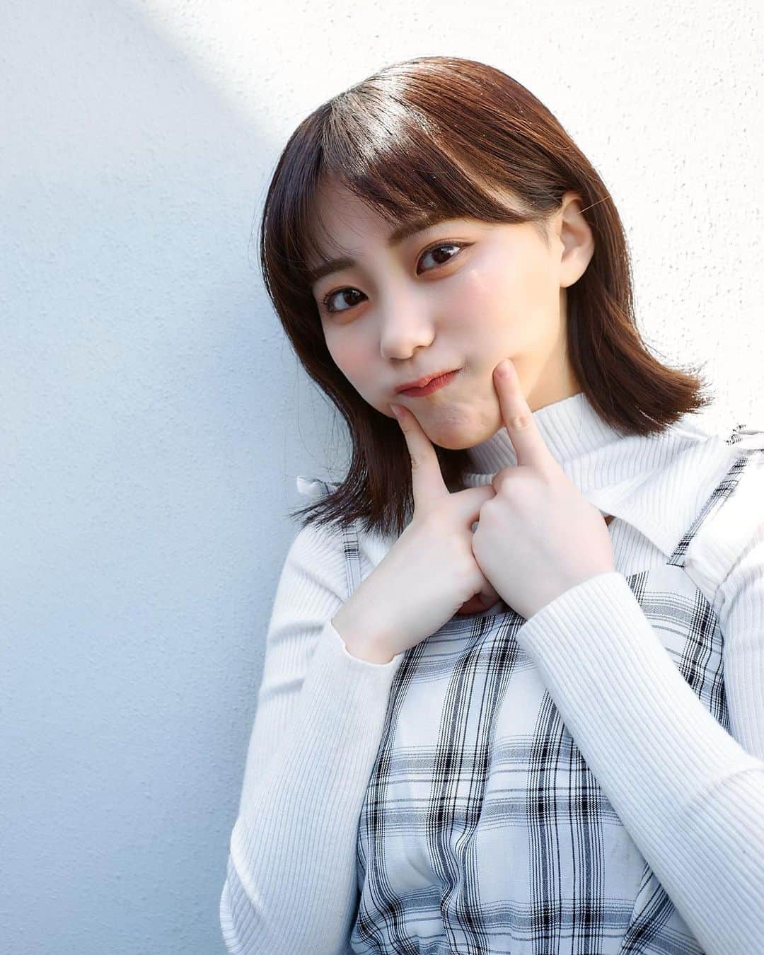 田中美久さんのインスタグラム写真 - (田中美久Instagram)「いろんなポーズ✌︎何枚目が好きですか？」3月19日 12時26分 - mikumonmon_48