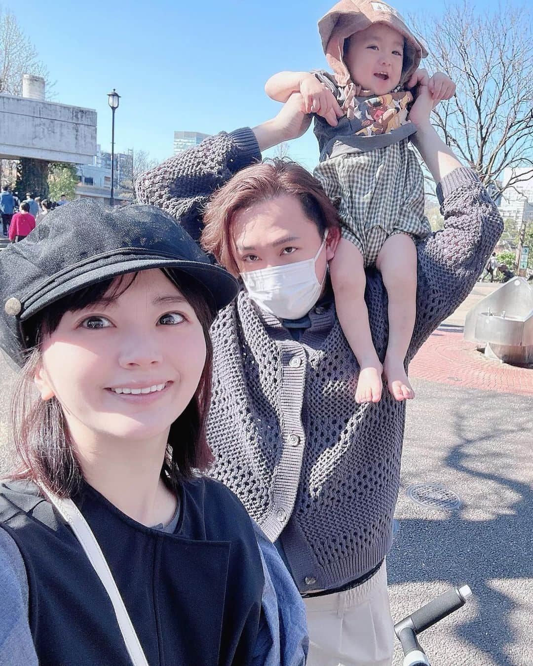 浜田翔子さんのインスタグラム写真 - (浜田翔子Instagram)「家族で珍しく週末に上野動物園へ🐼 人が凄すぎた‼︎  🦩🦘🦛🦒🐒🐧🐘🦌 ↑会えたどうぶつたち❕」3月19日 20時43分 - shoko_hamada