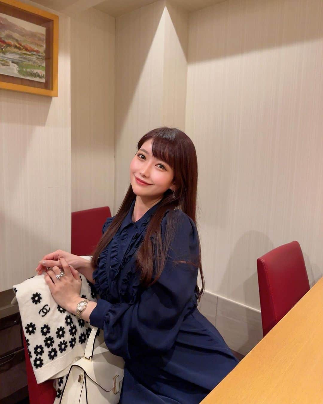 MAYUさんのインスタグラム写真 - (MAYUInstagram)「. だいすきなカラスミ蕎麦を食べに🧡 . ご飯は安定に4杯たべた🍚🍚🍚🍚✨ 美味しいお米だいすきっ！！ . . 明日の朝はWBC準決勝だね⚾️✨ こんなに野球にハマったの初めて！ テレビの前でしっかり応援するぞ〜📣🥺✊🏻🇯🇵 . . #ootd#fashion#miumiu#valextra#おかもと#和食#日本料理#カラスミ蕎麦#japan#japanesefood#japanese#japanesegirl」3月20日 18時50分 - mayu.kina_golf
