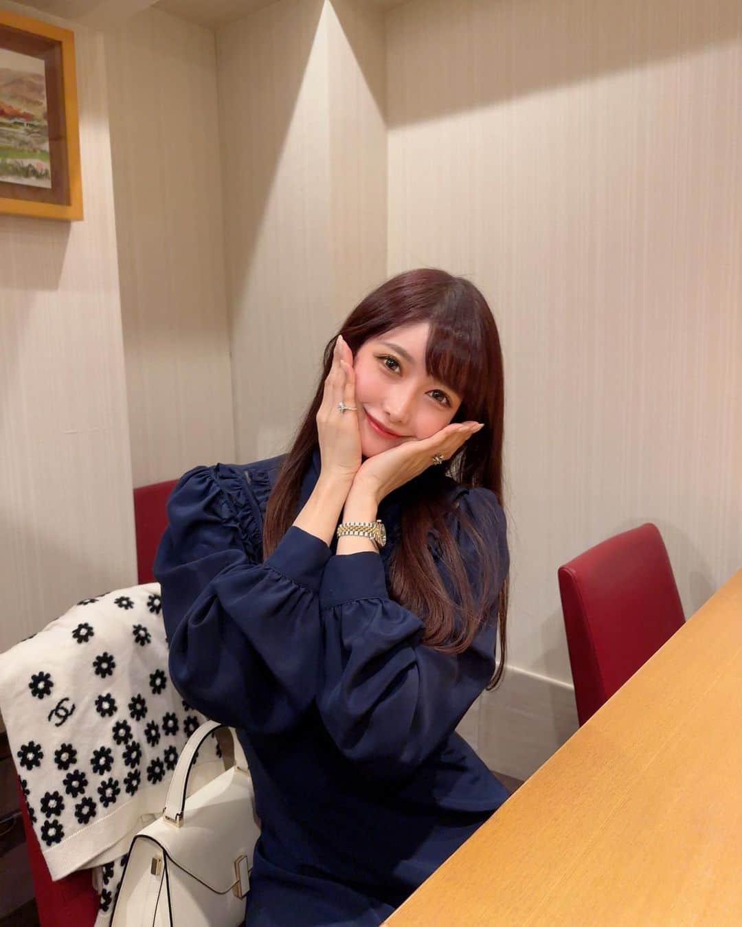 MAYUさんのインスタグラム写真 - (MAYUInstagram)「. だいすきなカラスミ蕎麦を食べに🧡 . ご飯は安定に4杯たべた🍚🍚🍚🍚✨ 美味しいお米だいすきっ！！ . . 明日の朝はWBC準決勝だね⚾️✨ こんなに野球にハマったの初めて！ テレビの前でしっかり応援するぞ〜📣🥺✊🏻🇯🇵 . . #ootd#fashion#miumiu#valextra#おかもと#和食#日本料理#カラスミ蕎麦#japan#japanesefood#japanese#japanesegirl」3月20日 18時50分 - mayu.kina_golf