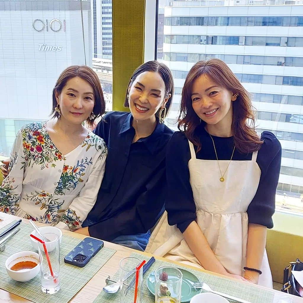 佐藤純さんのインスタグラム写真 - (佐藤純Instagram)「銀座のタイ料理屋さんでランチ🍴  @lilyshandmade   @hiroko_granty   久々に会えて嬉しい😆❤  #ランチ #ママ #ママモデル #モデル #mama #mamamodel #model」3月20日 20時53分 - junsatoidea