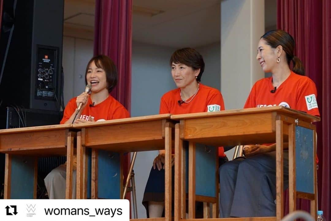 狩野舞子さんのインスタグラム写真 - (狩野舞子Instagram)「・ 先日行われたHero's×Woman's waysのセミナー✨ 私は参加する事が出来ませんでしたが、愛さん、玲子さん、真依さん、賛同アスリートから登坂絵莉さんが参加してくださいました😊 ・ #Repost @womans_ways with @use.repost ・・・ 先日 @heros_nippon_foundation ✖️ @womans_ways で 横浜女学院中学、高校の生徒の皆さんにセミナー＆ディスカッションを行いました🙋‍♀️🙏  今回は賛同アスリートの @eri_tosaka さん 日本体育大学須永美歌子先生にもご参加頂くことができました🙏😊  生徒さん達はとても積極的に意見を述べてくれたりみんなで考えることができてとても有意義な時間となりました😊☝️  自分自身の身体のことをしっかり知り、また他者への伝え方や理解をどうするかなどたくさん意見を出し合いました🙆‍♀️  このセミナーきっかけに実践してもらえると嬉しいなと思います😊💓  #heroslab #womansways  #潮田玲子 #杉山愛 #須永美歌子先生 #中川真依 #登坂絵莉」3月20日 21時22分 - kanochan715