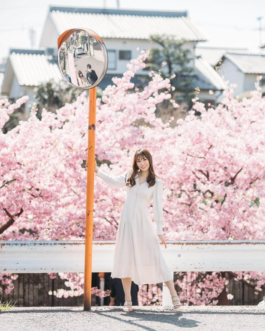 ののさんのインスタグラム写真 - (ののInstagram)「河津桜の次はソメイヨシノ見たいよね🌸 👗#frayid  Photographer @tn_square   クリニーク大阪心斎橋で　@clinique.osakashinsaibashi  ハイフの中でも人気のダブロゴールドを受けてきたよ✨ 痛みの少ない機械だしおすすめ✨  #クリニーク大阪心斎橋#ハイフ#ダブロ#ポートレート#一眼レフ#ポトレ#作品撮り#河津桜#桜#淀水路#淀水路河津桜#さくら#サクラ#京都#京都観光#京都旅行#そうだ京都行こう#そうだ京都へ行こう#春服#ワンピ#ワンピース#フレイアイディー #kyoto#cherryblossom#cherryblossoms#portrait」3月21日 7時34分 - nonoko0309