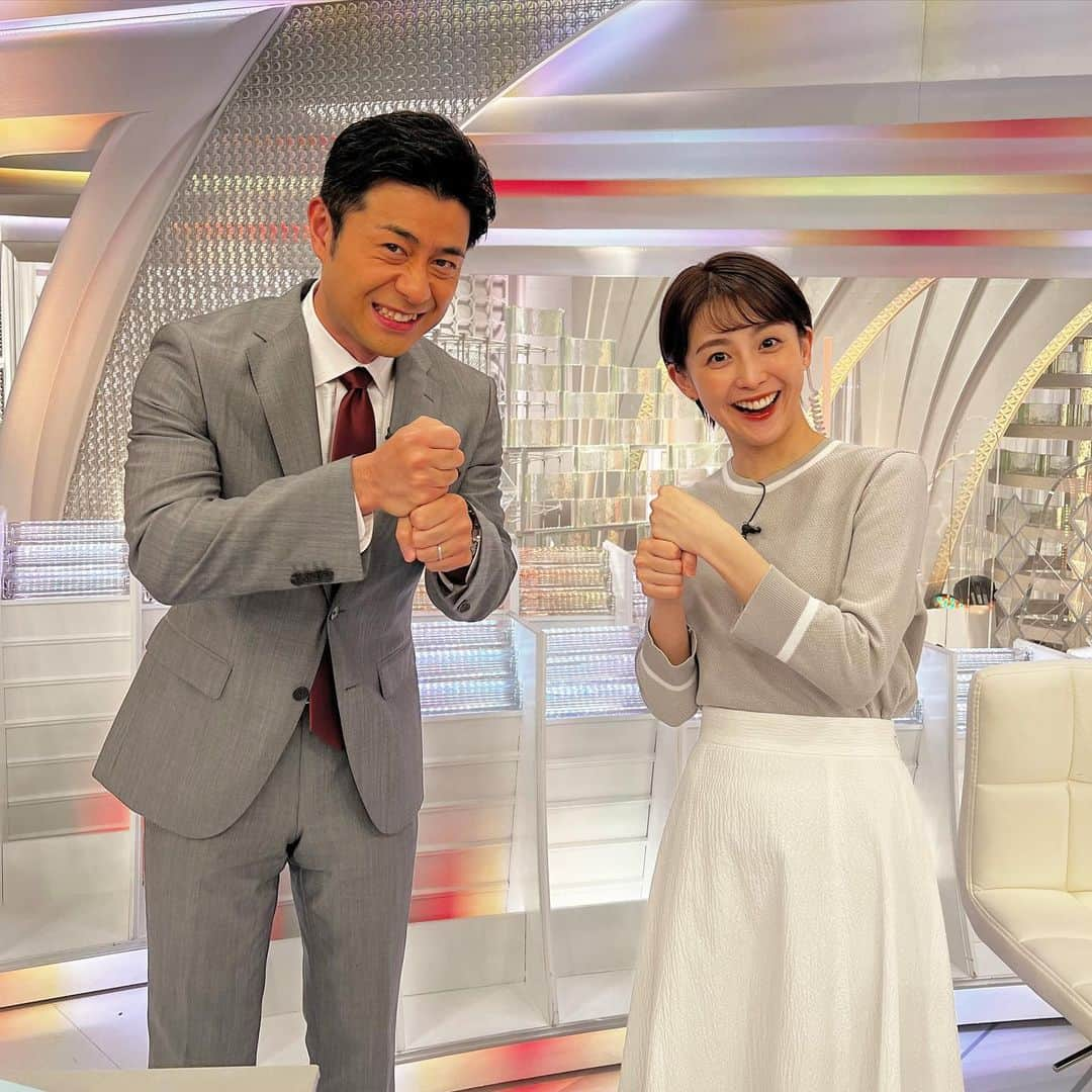 フジテレビ「プライムニュース イブニング」さんのインスタグラム写真 - (フジテレビ「プライムニュース イブニング」Instagram)「#イット ！放送中です    ●#侍ジャパン 決勝へ！内川聖一が生解説 ●岸田首相ウクライナ電撃訪問 ●#サクラ 見ごろも”ルール違反”続出 ●人気シリーズ「#年金 の現実」１か月間の節約生活に密着！ 電気＆ガス使わず部屋は極寒・・・支給日前はおにぎり１個   #榎並大二郎 @enami_daijiro #宮司愛海 @manami_miyaji   #木村拓也 @takuya.kimura0801   #梅津弥英子 @yaeko.umezu   #宮家邦彦 #ガチャピン @gachapin_official #竹俣紅 @benitakemata_official   #山本賢太 @yamamoto_kenta.yamaken  #フジテレビ #アナウンサー 公式HP：https://www.fujitv.co.jp/livenews_it/ FNNプライムオンライン：https://www.fnn.jp/」3月21日 15時53分 - livenews_it