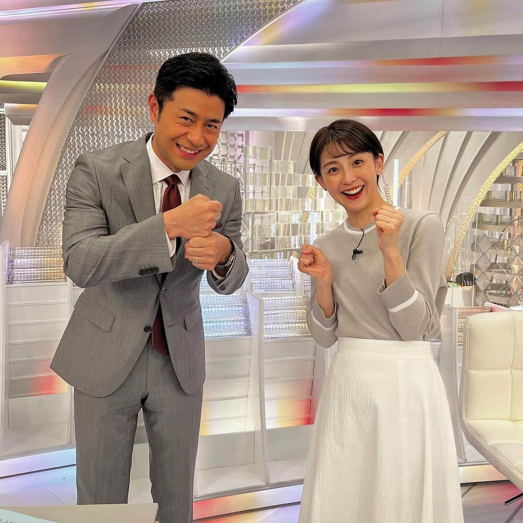 フジテレビ「プライムニュース イブニング」さんのインスタグラム写真 - (フジテレビ「プライムニュース イブニング」Instagram)「#イット ！放送中です    ●#侍ジャパン 決勝へ！内川聖一が生解説 ●岸田首相ウクライナ電撃訪問 ●#サクラ 見ごろも”ルール違反”続出 ●人気シリーズ「#年金 の現実」１か月間の節約生活に密着！ 電気＆ガス使わず部屋は極寒・・・支給日前はおにぎり１個   #榎並大二郎 @enami_daijiro #宮司愛海 @manami_miyaji   #木村拓也 @takuya.kimura0801   #梅津弥英子 @yaeko.umezu   #宮家邦彦 #ガチャピン @gachapin_official #竹俣紅 @benitakemata_official   #山本賢太 @yamamoto_kenta.yamaken  #フジテレビ #アナウンサー 公式HP：https://www.fujitv.co.jp/livenews_it/ FNNプライムオンライン：https://www.fnn.jp/」3月21日 15時53分 - livenews_it