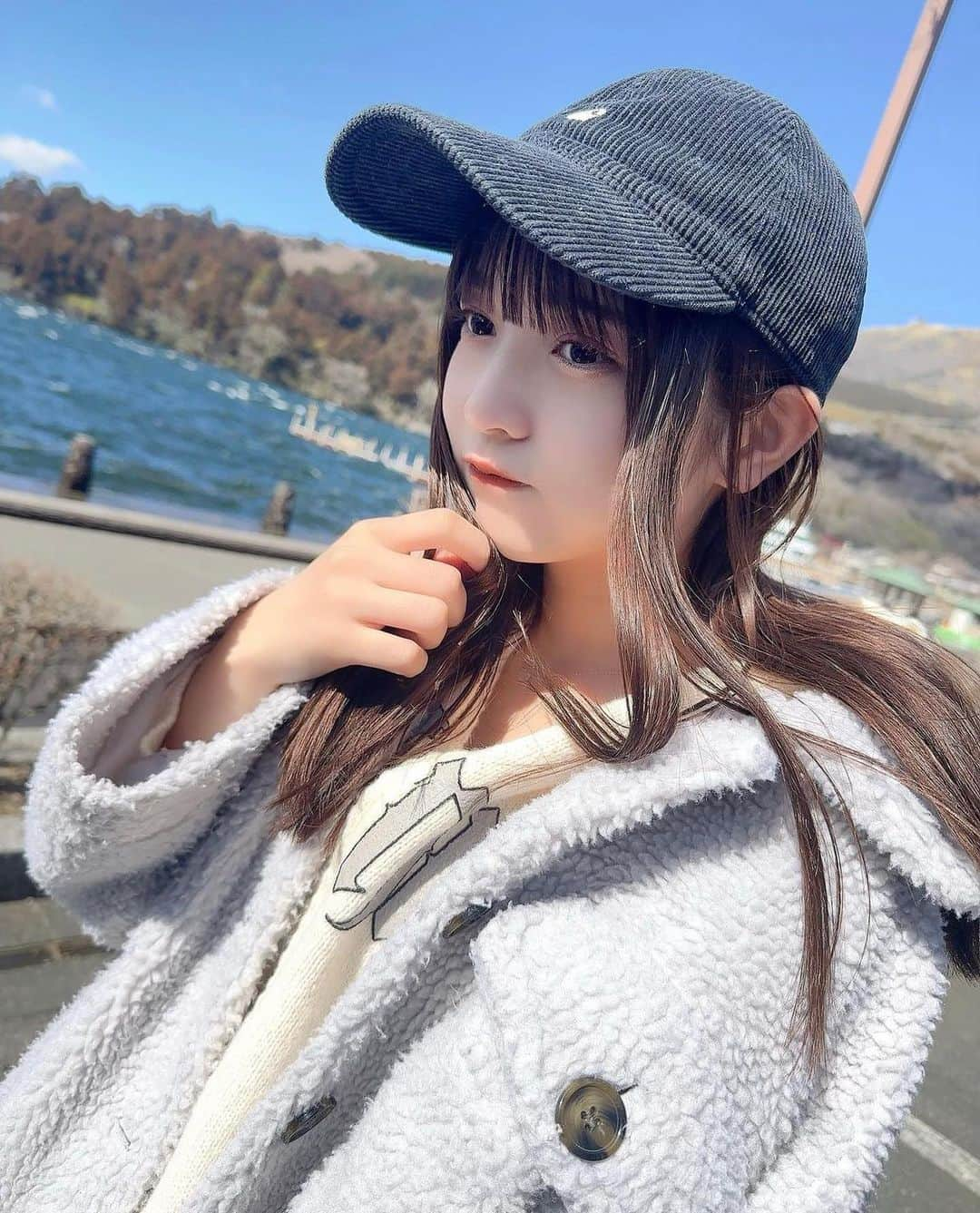 美女美容事情さんのインスタグラム写真 - (美女美容事情Instagram)「《箱根の海をバックに💕☀️🏝️》 *⁠ リポストを使って素敵な美女の投稿を紹介させて頂く【ビジョビ💄美女美容事情💅】のコーナーです✨ *⁠ 今回ご紹介させて頂きますのは!!👀❤︎⁠⠀ 黒嵜奈々子さん< @kurosaki0516 >の素敵なお写真📸⁠⠀⁠⠀⁠⠀⁠ *⁠⠀⁠⠀⁠⠀⁠⠀ 箱根の綺麗な海とかわいすぎる美女💖💛 風になびく髪型も美しいです🌬️💇🏻‍♀️ *⠀⁠⠀⁠⠀⁠⠀⁠⠀ 黒嵜奈々子さん< @kurosaki0516 > ⁠⠀⁠⠀⁠⠀⁠⠀ 素敵な投稿ありがとうございました☺️📸✨ *⠀⁠⠀⁠⠀⁠⠀⁠⠀ 黒嵜奈々子さんのアカウントには他にも素晴らしい投稿が沢山ありますので是非覗いてみてくださいね💁‍♀️💙⁠⠀⁠⠀⁠⠀⁠⠀ *⠀⁠⠀⁠⠀⁠⠀⁠⠀ △▼△▼△▼△▼△▼△▼△▼△▼△▼ ⁠⠀⁠⠀⁠⠀ ❤🧡💛「美女美容事情」💚💙💜⠀⠀⠀⠀⠀⠀⠀⠀⠀⠀⠀⠀⠀⠀⁠⠀⁠⠀⁠⠀⁠⠀⁠⠀ 👇掲載ご希望の方は👇⠀⠀⠀⠀⠀⠀⠀⠀⠀⠀⠀⠀⠀⠀⠀⁠⠀⁠⠀⁠⠀⁠⠀⁠⠀ @b_b_j.jタグ付けと🖤 #ビジョビ ⁠⠀ 🖤タグ付けお願いします✨⠀⠀⠀⠀⠀⠀⠀⠀⠀⠀⠀⠀⠀⠀⠀⁠⠀⁠⠀⁠⠀⁠⠀⁠⠀ △▼△▼△▼△▼△▼△▼△▼△▼△▼ ⁠⠀⁠ #箱根 #箱根旅 #箱根巡り #インスタ映え #海コーデ」3月21日 17時54分 - b_b_j.j