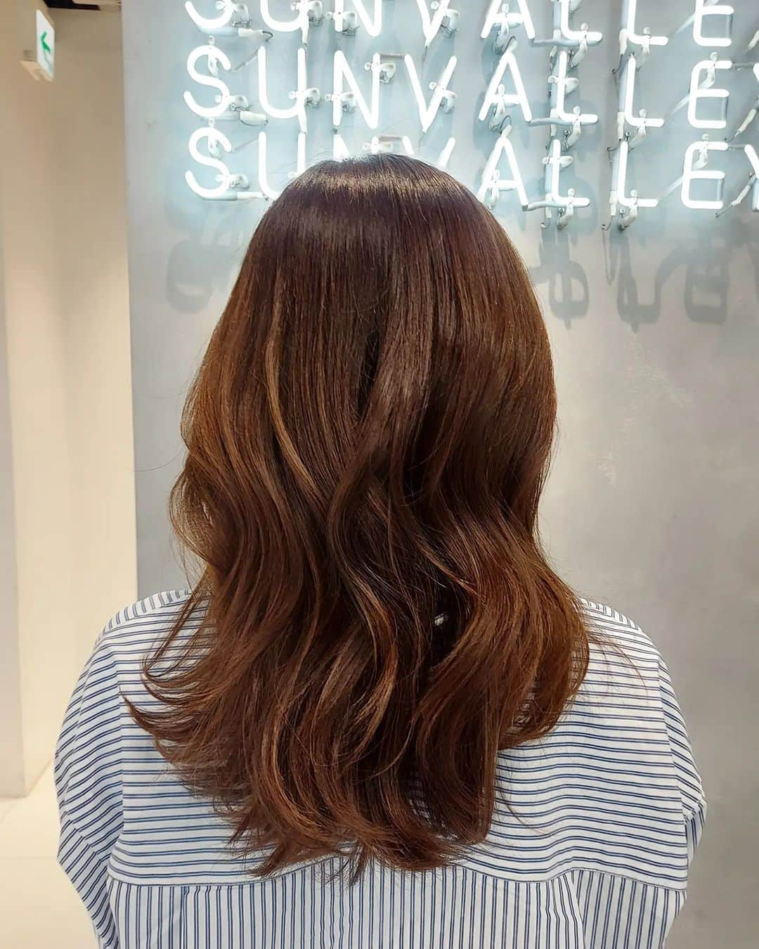 佐藤純さんのインスタグラム写真 - (佐藤純Instagram)「昨日、インスタライブの前にSUNVALLEYへ行ってきたよ✂️  @_sunvalley_   カラーとトリートメントで髪ツヤツヤのサラサラ～✨  前髪もまた切ったよ‼️  ユッキー💕ありがとー🙌  @yukiya_sunvalley   #sunvalley  #サンバレー #ヘアカット #ヘアカラー #トリートメント #ユッキーありがとう #ママ #ママモデル #モデル #mama #mamamodel #model」3月23日 18時34分 - junsatoidea