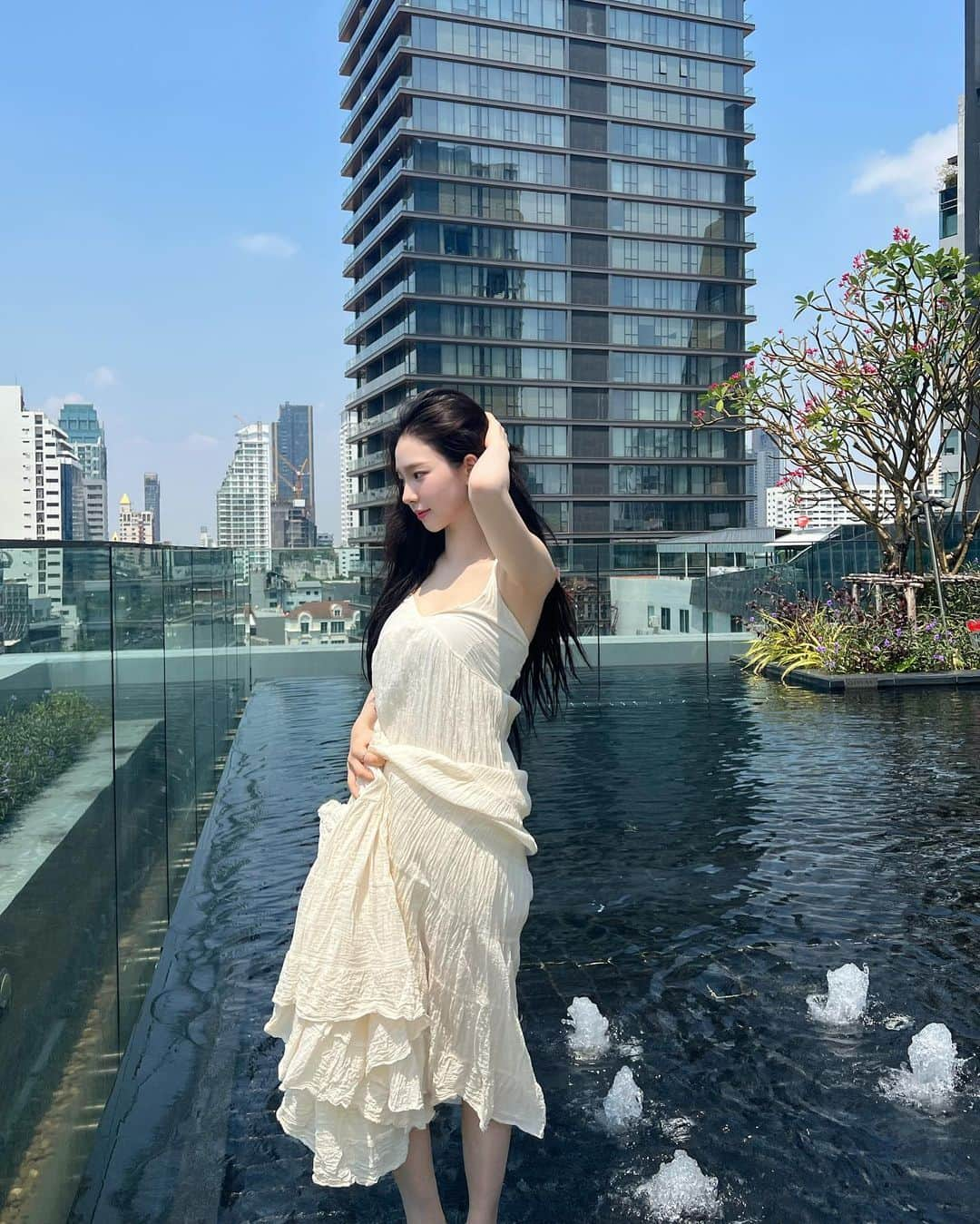 aespaさんのインスタグラム写真 - (aespaInstagram)「Thailand2🌊🤍  #aespa #KARINA」3月25日 20時02分 - aespa_official