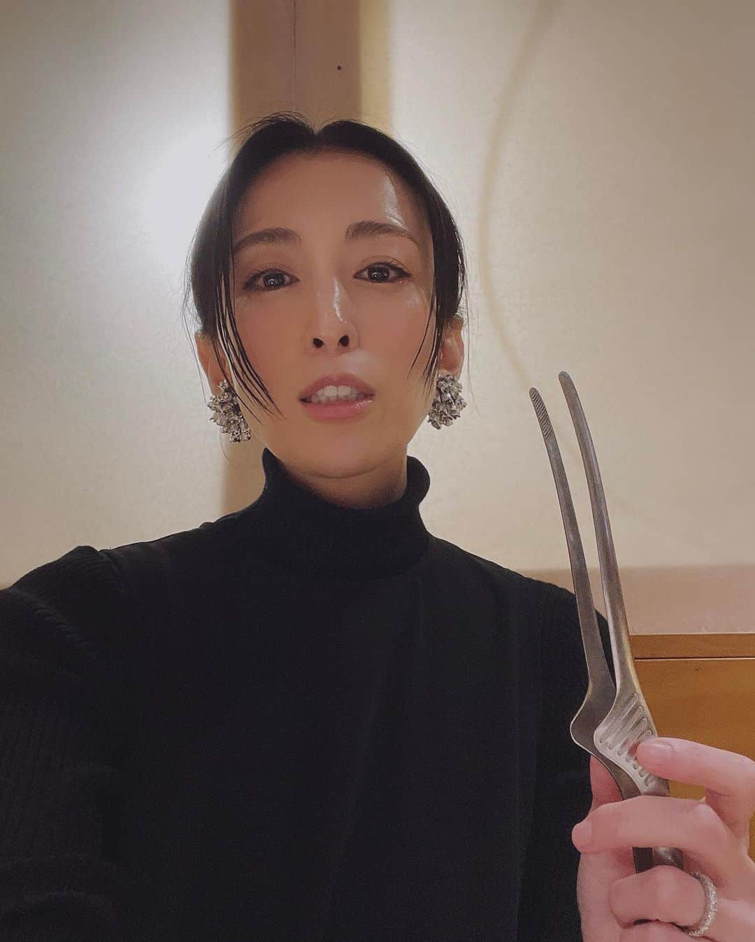 雛形あきこさんのインスタグラム写真 - (雛形あきこInstagram)「夜は焼き肉 やっぱりお肉は笑顔になるよね😁 #焼き肉 #肉好き」3月27日 20時51分 - akiko_hinagata