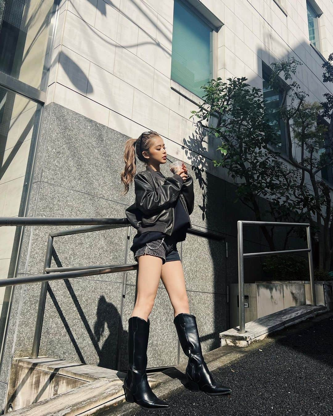 加藤美佳さんのインスタグラム写真 - (加藤美佳Instagram)「本日の私服さん🫶🏽🫶🏽 ZARAで買ったジャケット 大活躍してる🤘🏽 . . #ootd #私服 #低身長コーデ #低身長」3月28日 19時24分 - katomika1212