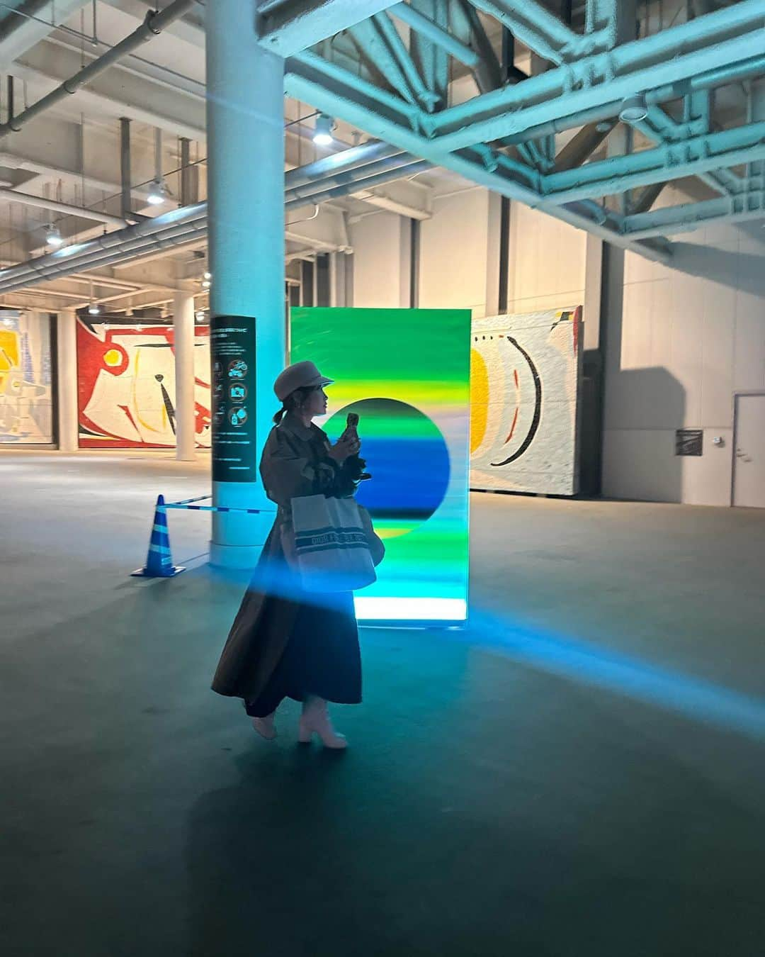 高橋愛さんのインスタグラム写真 - (高橋愛Instagram)「“SUN” YOSHIROTTEN INSTALLATION 2023 🌄 OPENING RECEPTION  @sun_nwoi  @yoshirotten   1年間撮り続けるって 本当にすごいなー。  いろんな太陽があって 自分の生まれた日付がこんな色なんだーって とっても楽しかった🥰  @_yuuui_t が 撮ってくれた写真が どれも素敵で わたしは動画しか撮ってなかったので ラストの動画を。  🌈🌈🌈🌈🌈」3月31日 23時58分 - i_am_takahashi