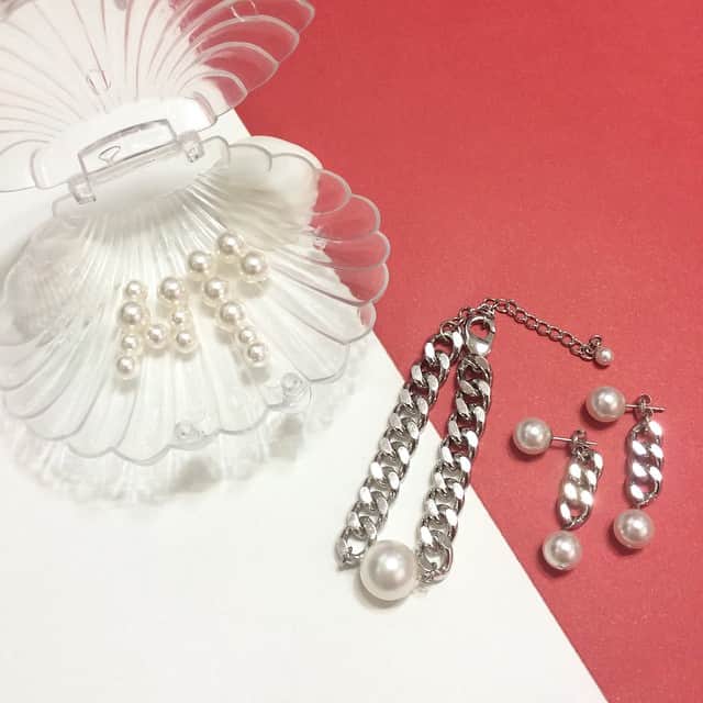 イ・ボラムのインスタグラム：「진주시리즈❤️」