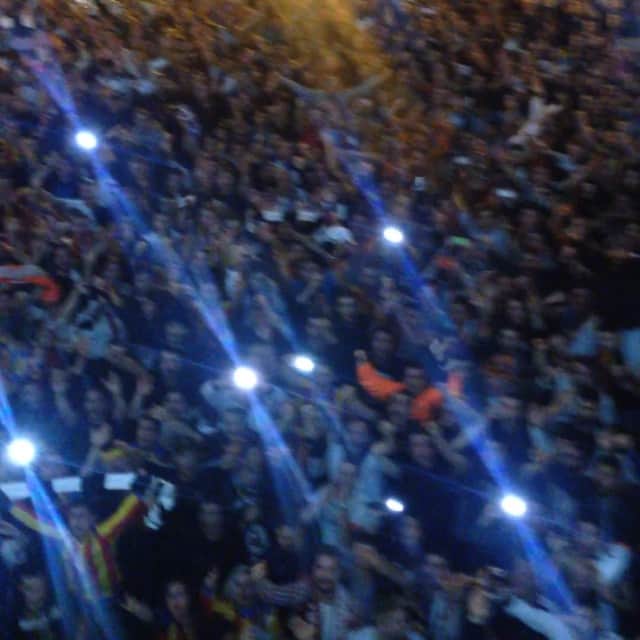フィリップ・センデロスのインスタグラム：「Esto es de Champions @valenciacf #JuntsTornem」