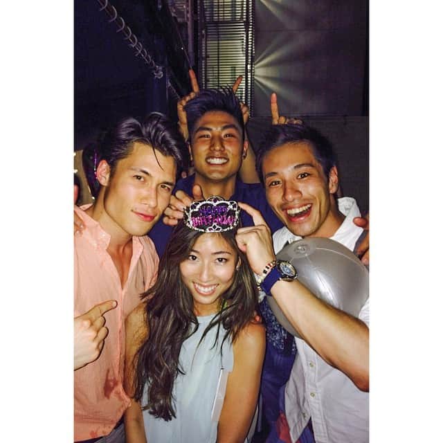 のインスタグラム：「Happy Birthday Maha!!!! #lastnight #happy #birthday #party #abercrombie #queen #models #brothers #aoyama #tokyo #japan #誕生日 #おめでとう」