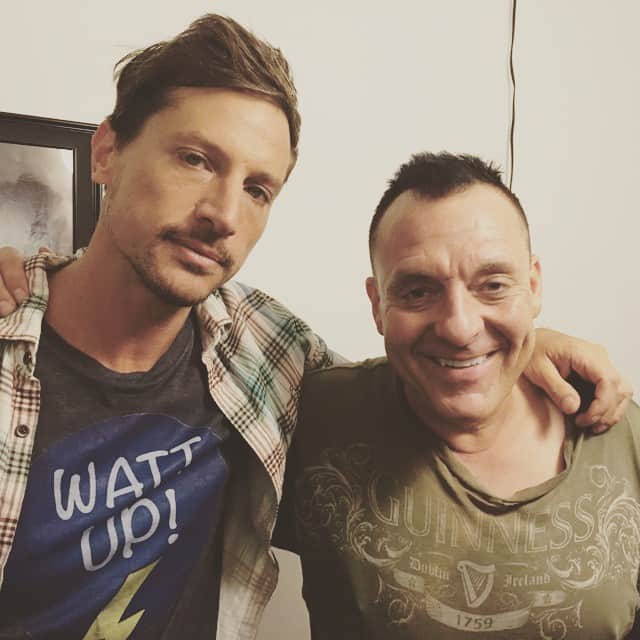 トム・サイズモアさんのインスタグラム写真 - (トム・サイズモアInstagram)「Me and #SimonRex on the set of #halloweed tod	ay!」6月4日 11時12分 - tom.sizemore