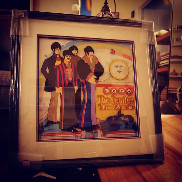 小林尊のインスタグラム：「New Piece ✨  #handpaintedcal #thebeatles #イエローサブマリン の #セル画 #yellowsubmarine #pepperland #limitededition #3dimensionallayers #DenniLu #RonCampbell #ビートルズ」