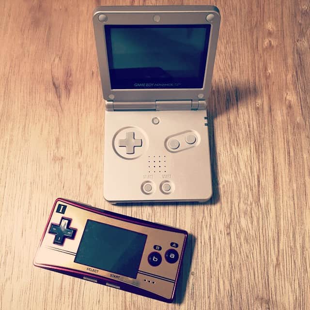 MEGのインスタグラム：「片付けてたらアガるやつでてきた #任天堂 #ソフトはどこだい #テトリス」