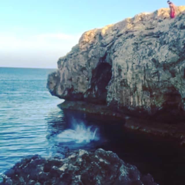サム・ギャラガーのインスタグラム：「Cape Greco 🌊 @sam_mcqueen123 @lloydisgrove @cameronhough」
