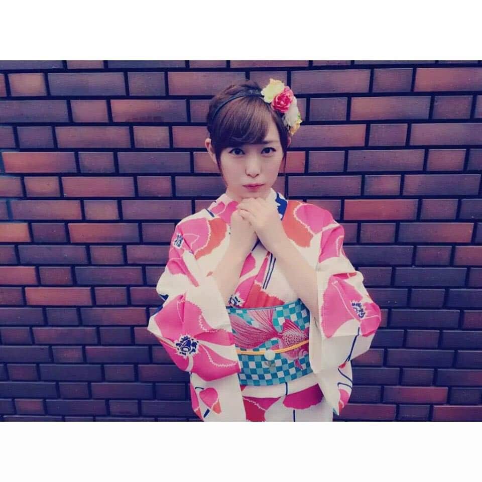 渡辺美優紀さんのインスタグラム写真 - (渡辺美優紀Instagram)「#夏」7月10日 0時31分 - milky_fan_official
