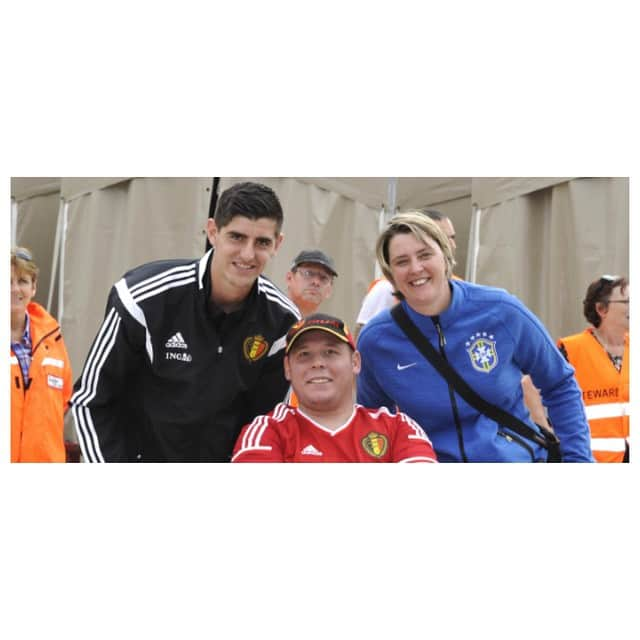 ティボ・クルトゥワさんのインスタグラム写真 - (ティボ・クルトゥワInstagram)「Rip Stijn Umans😔🙏🏼 He was the biggest fan of the belgian red devils! 🙌🏼 @thibautcourtois #thibautcourtois #stijnumans」6月20日 4時55分 - thibautcourtois.13