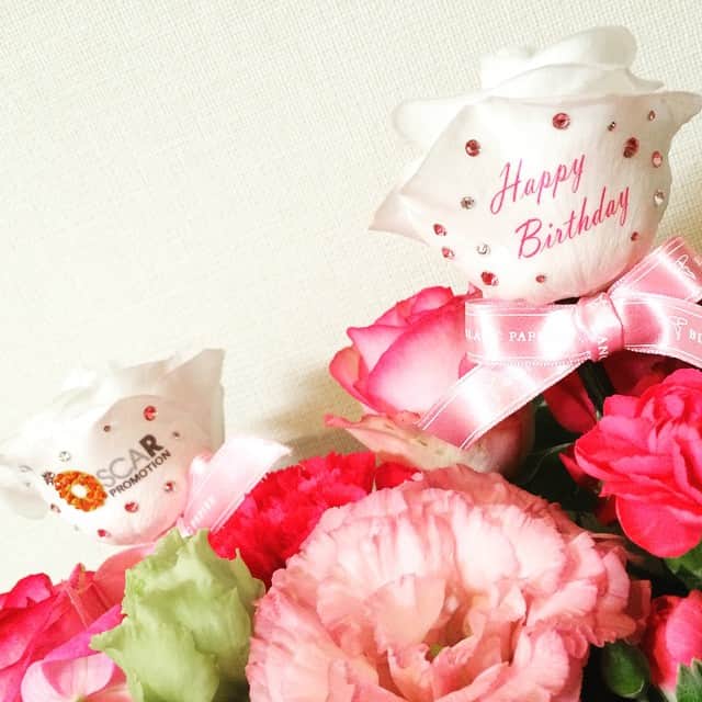 笛木優子のインスタグラム：「💐😙👏✨💕」