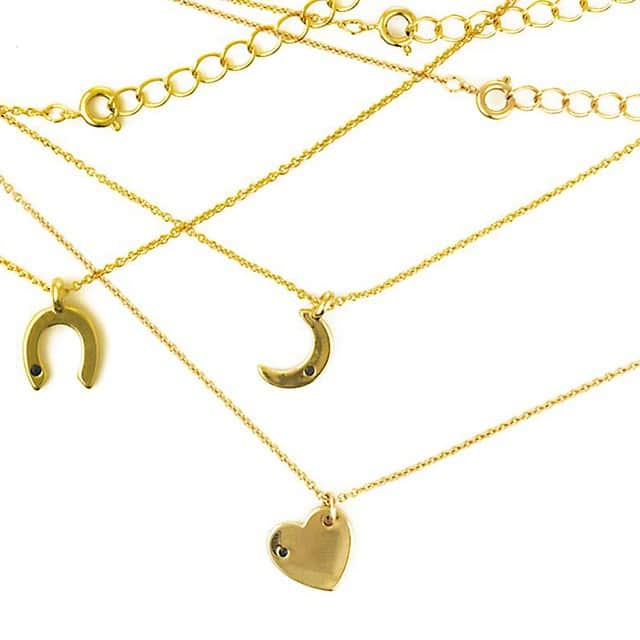 レンのインスタグラム：「The Wren x @fabfitfun collaboration is here! Scoop up a 14kt dipped gold necklace for yourself, you deserve it #wrenxfff」