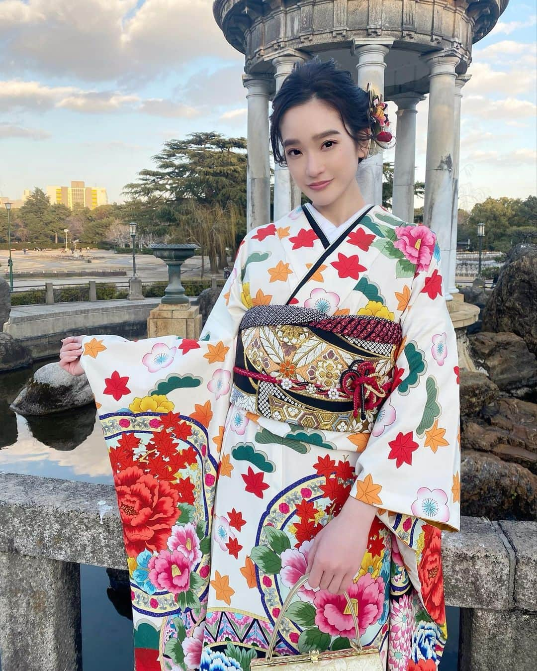 太田麻美さんのインスタグラム写真 - (太田麻美Instagram)「振袖を着ました👘🤍❤️  #振袖 #和装 #和装ヘア #ヘアアレンジ #ヘアセット #名古屋」2月27日 22時05分 - asami0523