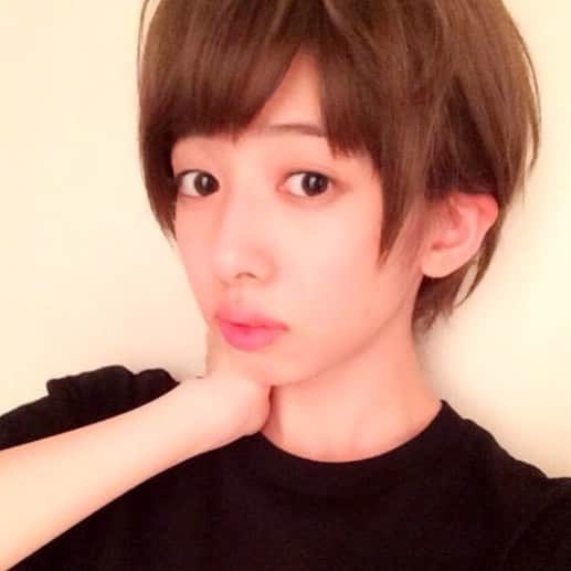 真山りかのインスタグラム：「#私立恵比寿中学#エビ中#真山りか#ショートカット#ver」