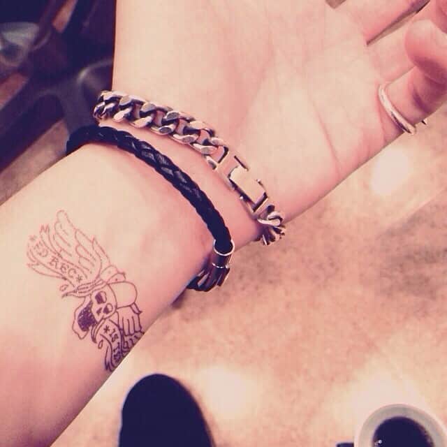 YUYAのインスタグラム：「💀💀💀#Faketattoo」