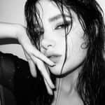 Annie LeBlancのインスタグラム