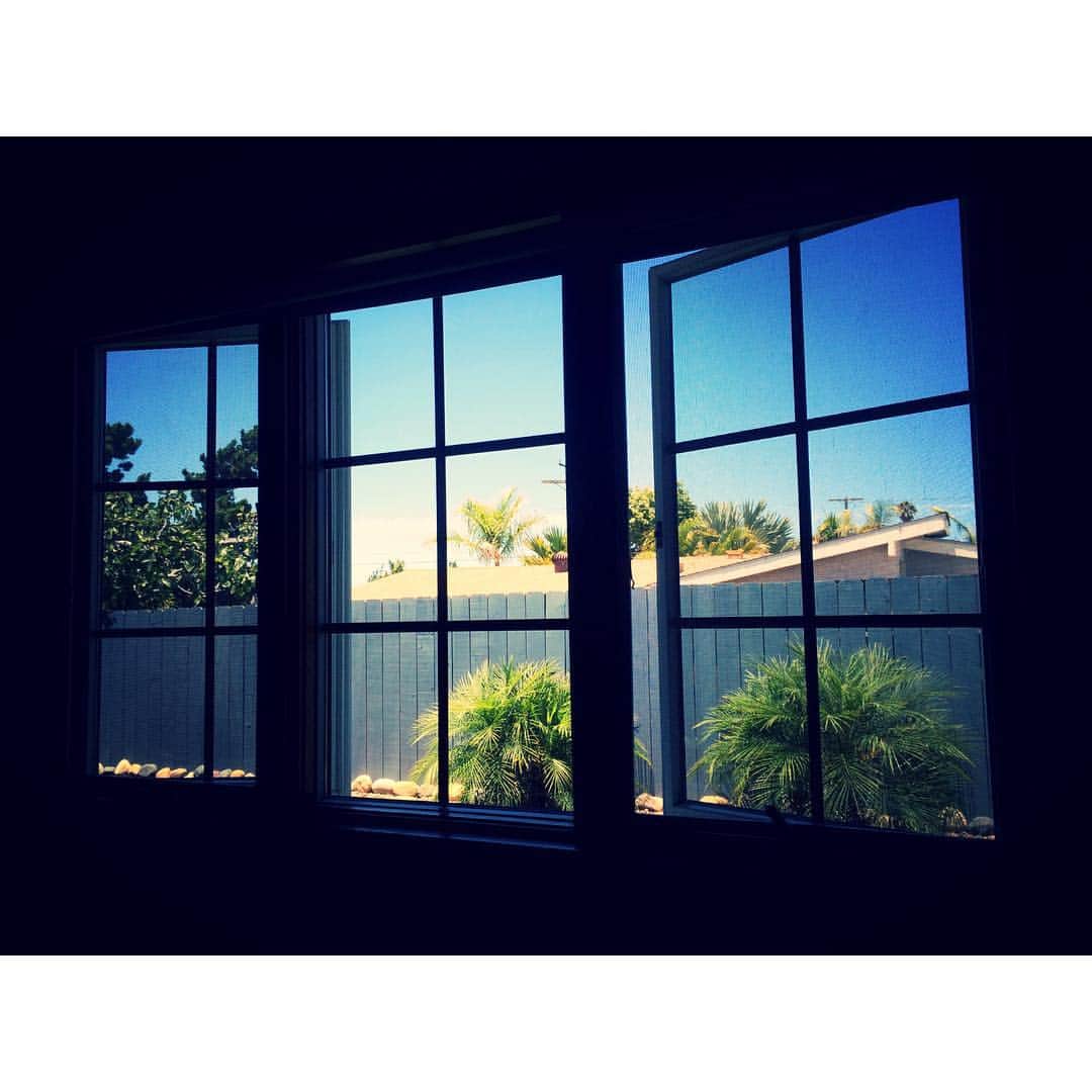 吉田沙織のインスタグラム：「********** I love this view. From my room♡  #sandiego」