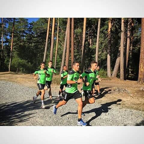 ヘタフェCFのインスタグラム：「Sesión de Running」