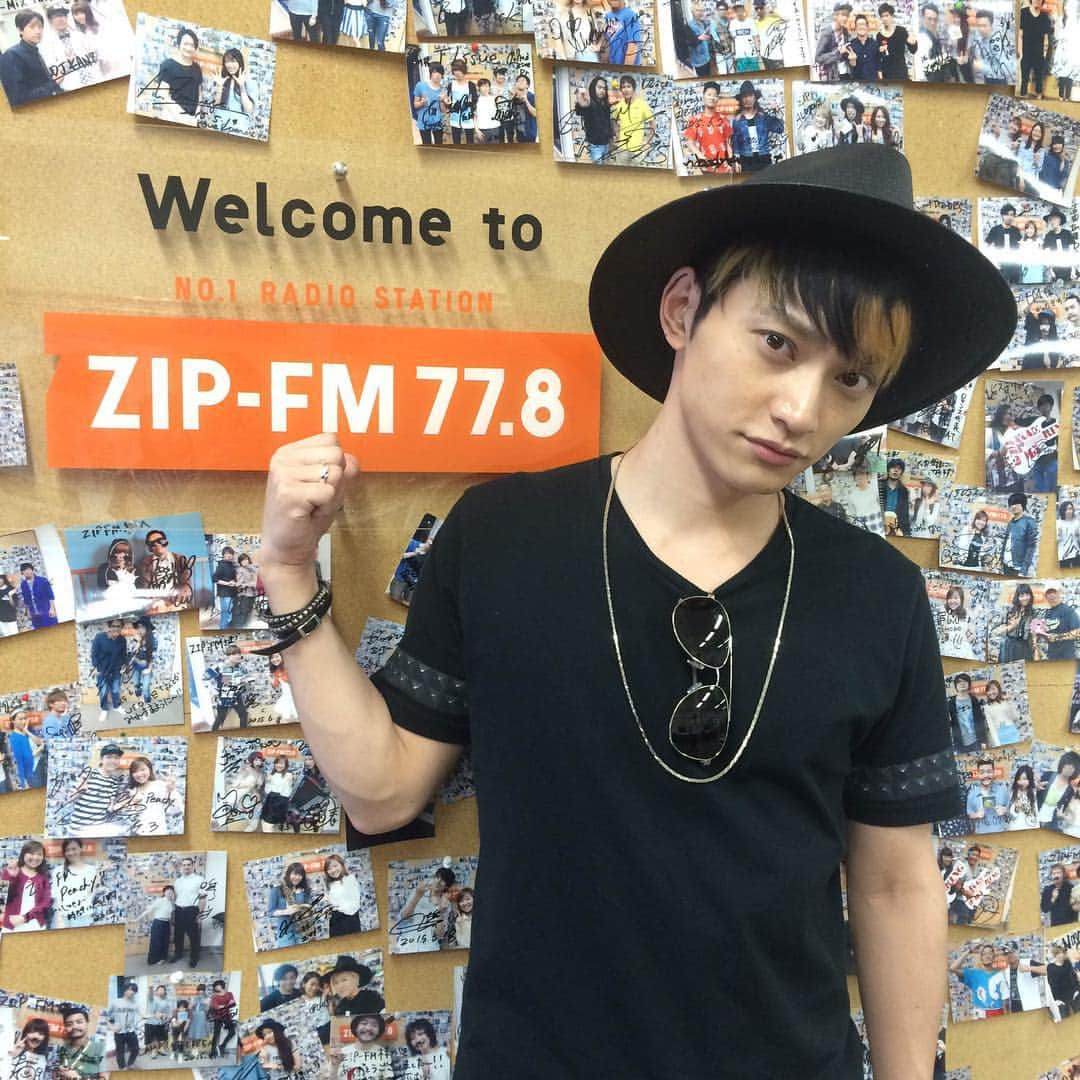 SKY-HIさんのインスタグラム写真 - (SKY-HIInstagram)「ZIP-FMにて。  本日アスナル金山で多くの方にお会い出来るのを楽しみにしております！」7月15日 14時54分 - skyhi_staff