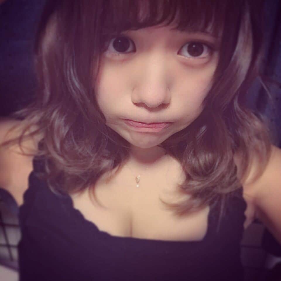 楠みゆうのインスタグラム：「おやすみ💭💤すっぴん。 インスタフォローしてね🍓✨」