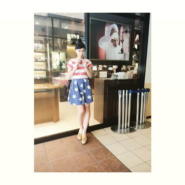 堀田真由さんのインスタグラム写真 - (堀田真由Instagram)「#リンツの #アイスは #格別 #美味しい #今日の #服は #だいぶ  #目立ちました #笑  #でもお気に入り」7月23日 19時27分 - mayuhotta