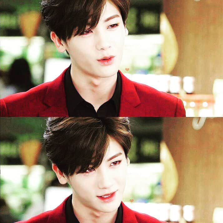 ヒョンシク さんのインスタグラム写真 - (ヒョンシク Instagram)「😈💋 "너 피. 얼마면 돼" #상류사회 #뱀파이어 #유창수 #유본큘라 #세상엔능력자천지」7月23日 21時07分 - phs1116
