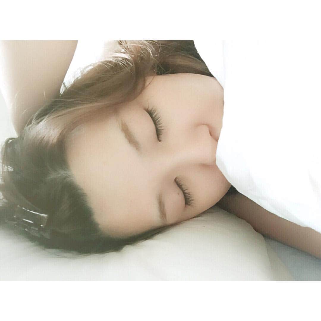 宇野実彩子さんのインスタグラム写真 - (宇野実彩子Instagram)「#まぶたのほくろに気付いてた？ #さぁ起きようか」7月28日 10時12分 - misako_uno_aaa