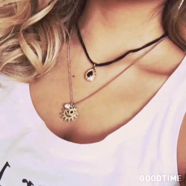 とみmamaのインスタグラム：「今日のコーデを 初めて動画でまとめてみる🙋 . . 照れる。動画。笑」