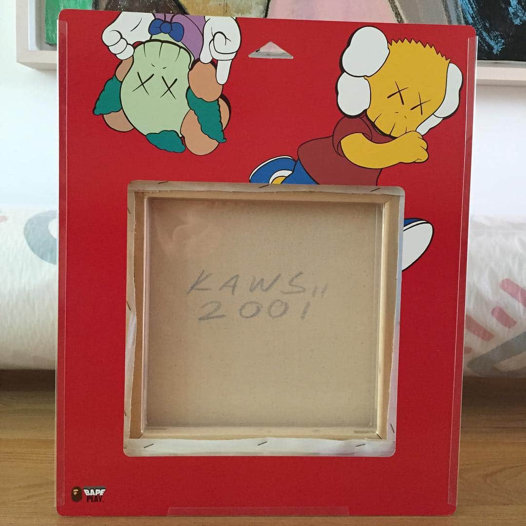 KAWSONEさんのインスタグラム写真 - (KAWSONEInstagram)「Back side of the package painting (ten hours later..) #KAWS #kimpsons #2001」7月29日 10時01分 - kaws