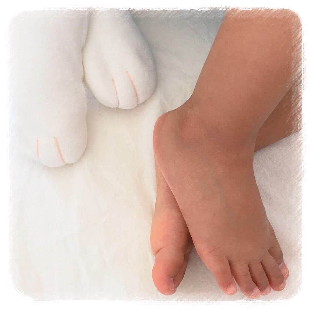 吉瀬美智子さんのインスタグラム写真 - (吉瀬美智子Instagram)「足デカっ！色クロっ！
