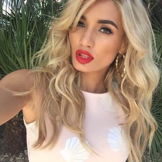 ピア・ミアのインスタグラム：「🐚🐚🐚 @princesspiamia #piamia」