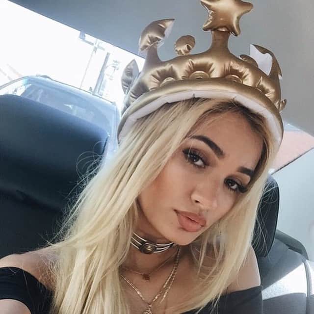 ピア・ミアのインスタグラム：「Queeen👑 @princesspiamia #piamia」