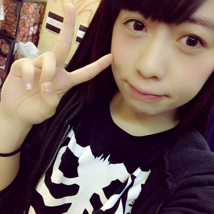 宇佐美萌のインスタグラム：「今日もライブだ〜〜🙏💗頑張ろう頑張ろう*\(^o^)/*今日からパーカデビュー*\(^o^)/*🍥🍥🍥🍥💗✨」
