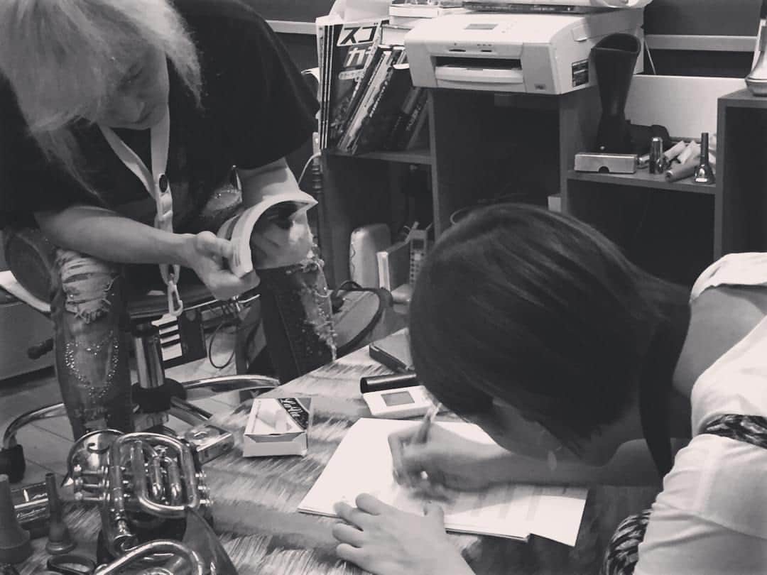 のインスタグラム：「贅沢なレッスン。Part2 #ヨーカンさん #YOKAN #サックス #🎷」